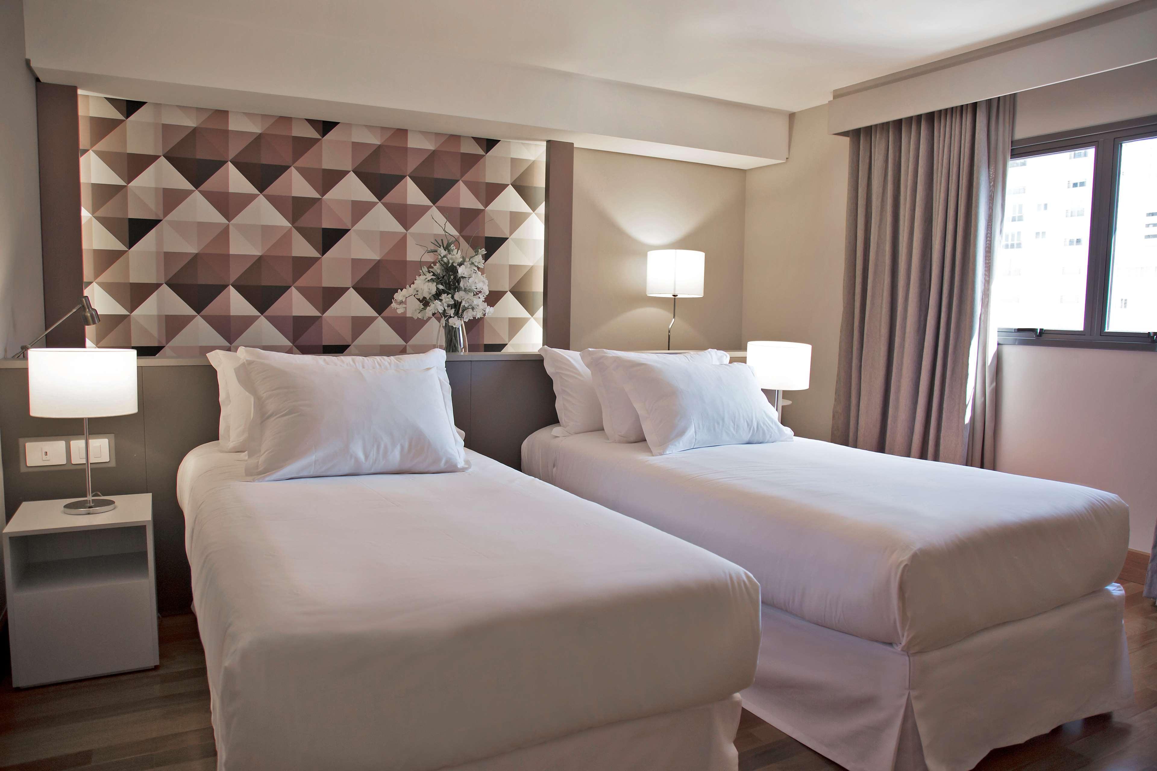 Nh Curitiba The Five Otel Dış mekan fotoğraf